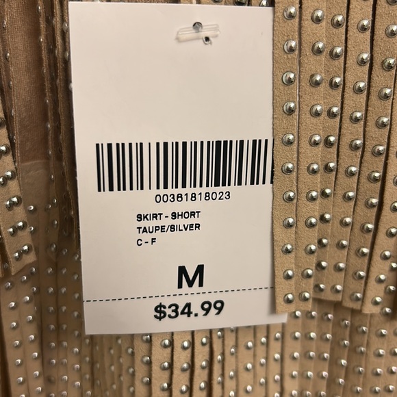 Cute Forever 21 faux suede taupe silver beaded fringe mini skirt, size M. NWT - Picture 3 of 6